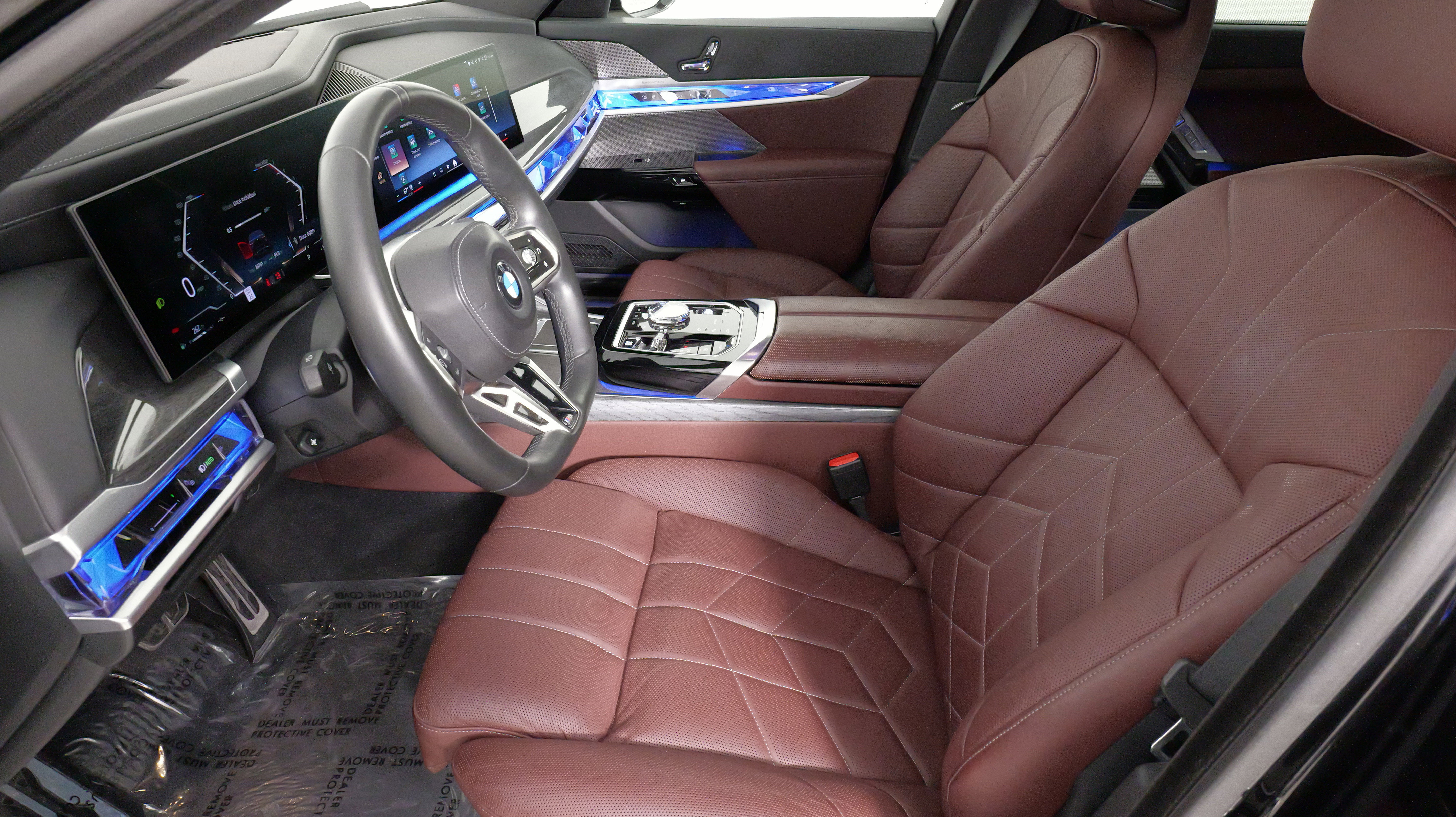 Used 2023 BMW 760i xDrive AWD/4WD image 28