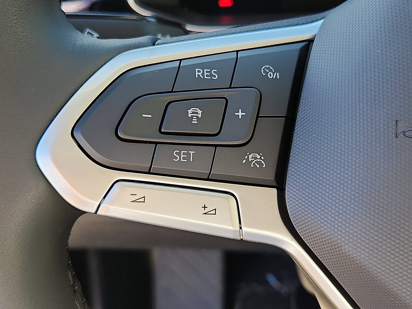 New 2026 Volkswagen Jetta SE image 19