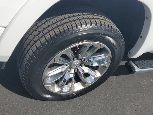 Used 2020 RAM 1500 Laramie w/ Sport Appearance Package AWD/4WD image 5