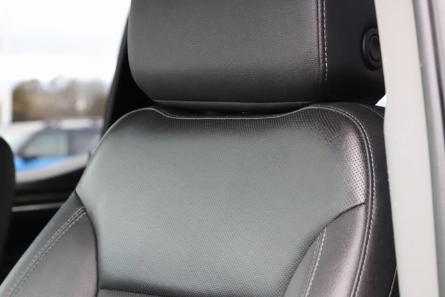 Used 2025 GMC Sierra 1500 SLT image 15