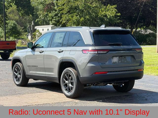 New 2027 Jeep Grand Cherokee Altitude AWD/4WD image 12