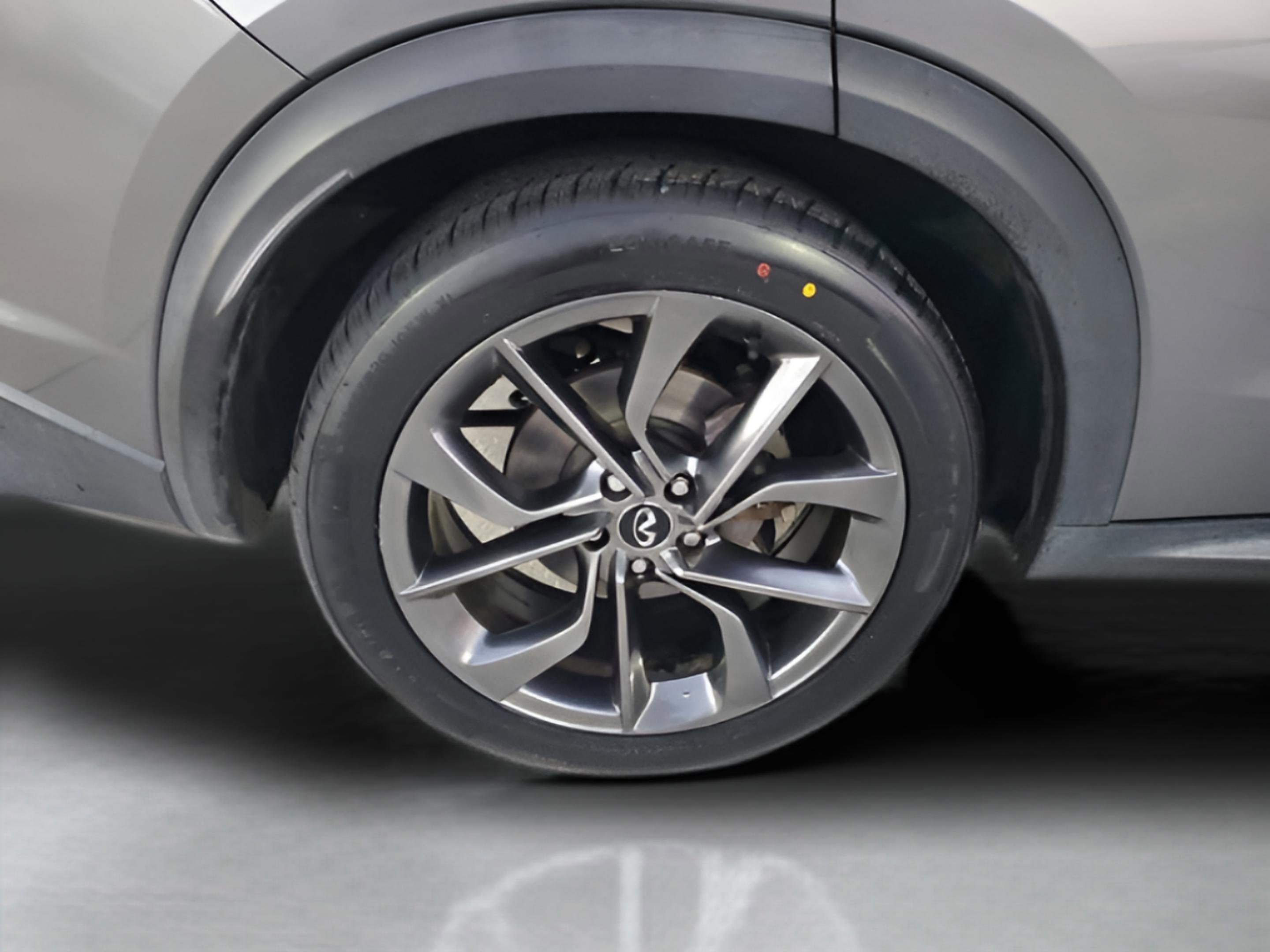 Used 2019 INFINITI QX50 Essential w/ Sensory Package image 31