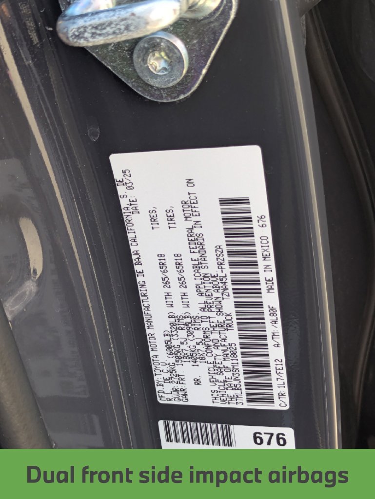 Used 2025 Toyota Tacoma TRD Sport AWD/4WD image 28