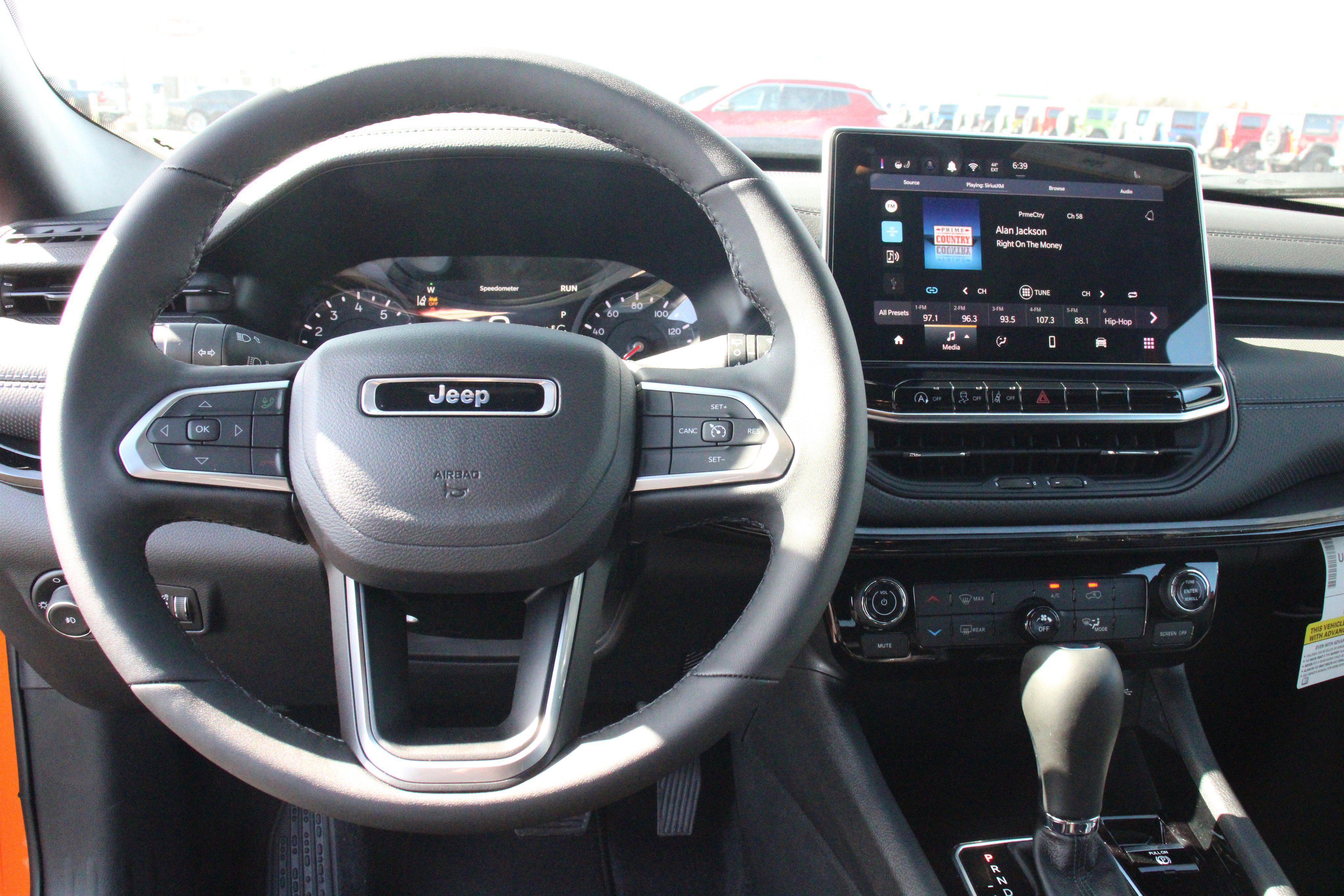 New 2026 Jeep Compass Latitude image 8