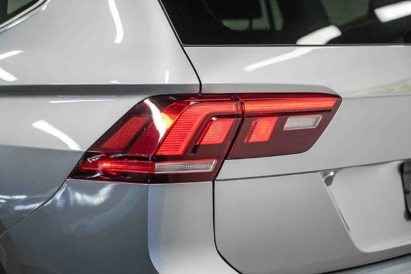 Used 2024 Volkswagen Tiguan S FWD image 11