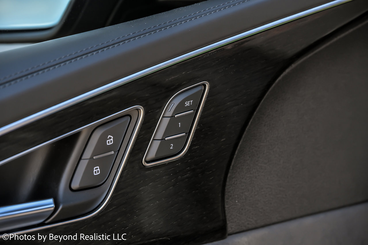 Used 2023 Audi RS Q8 image 21