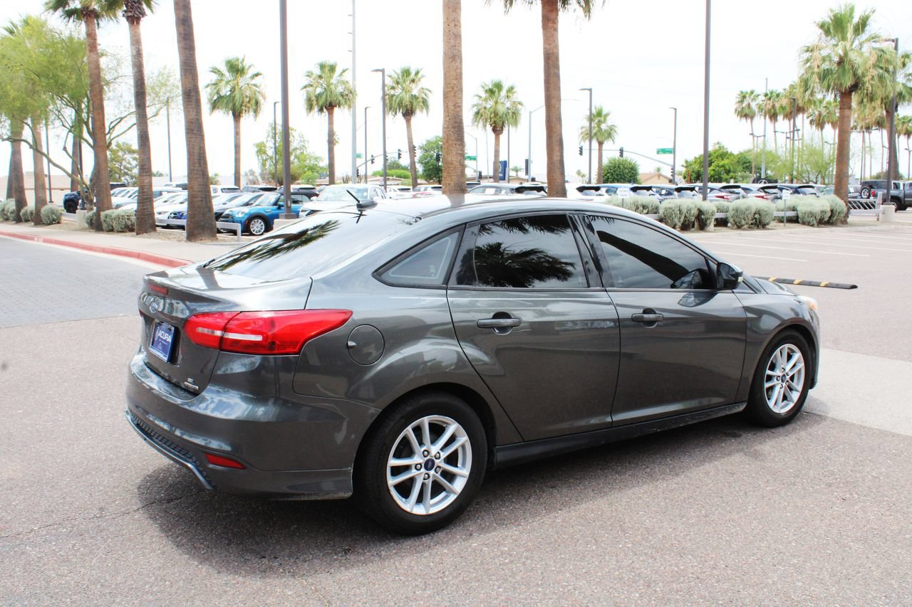 Used 2016 Ford Focus SE FWD image 5