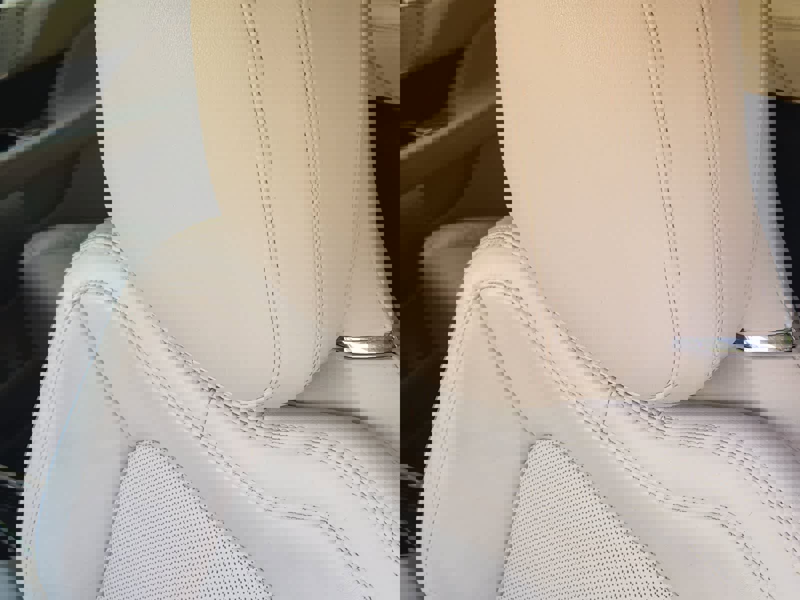 Used 2020 Lincoln Navigator Reserve w/ Equipment Group 208A Reserve image 14