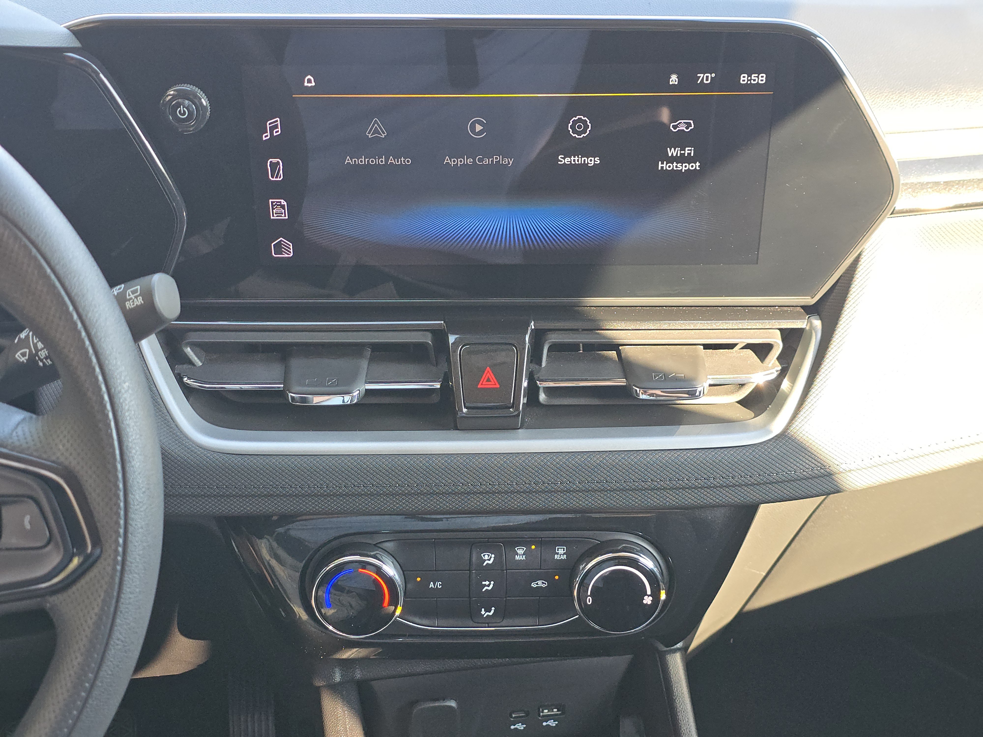 Used 2025 Chevrolet TrailBlazer LT AWD/4WD image 24