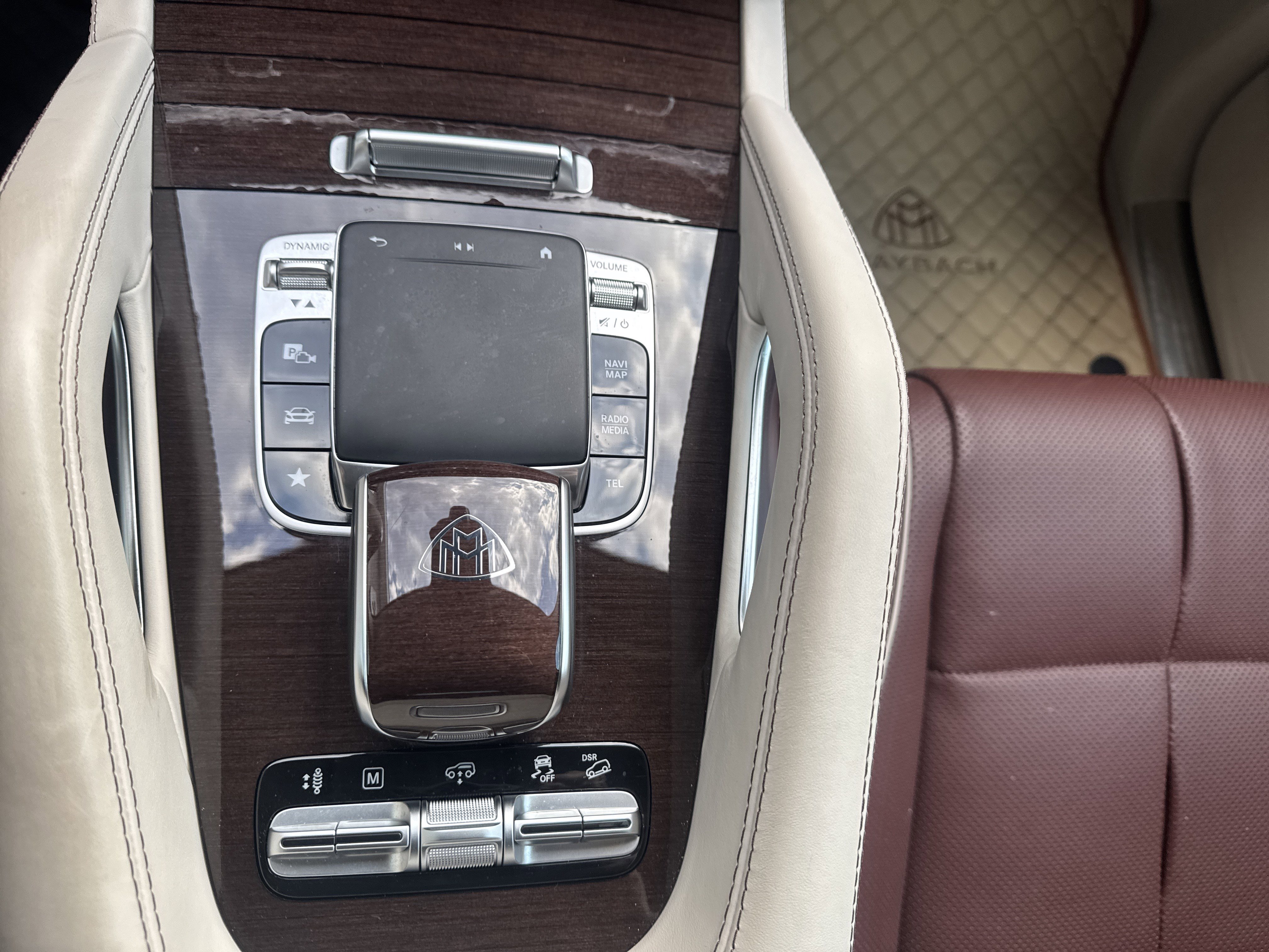 Used 2023 Mercedes-Benz Maybach GLS 600 4MATIC image 17