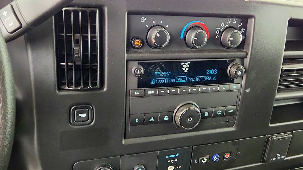 Used 2025 Chevrolet Express 2500 w/ Driver Convenience Package RWD image 17