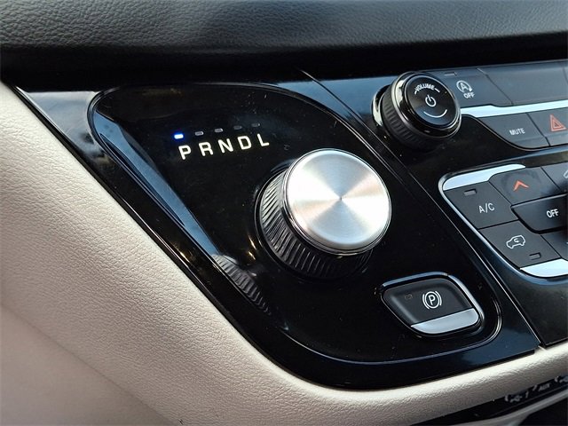 Used 2023 Chrysler Voyager LX image 16