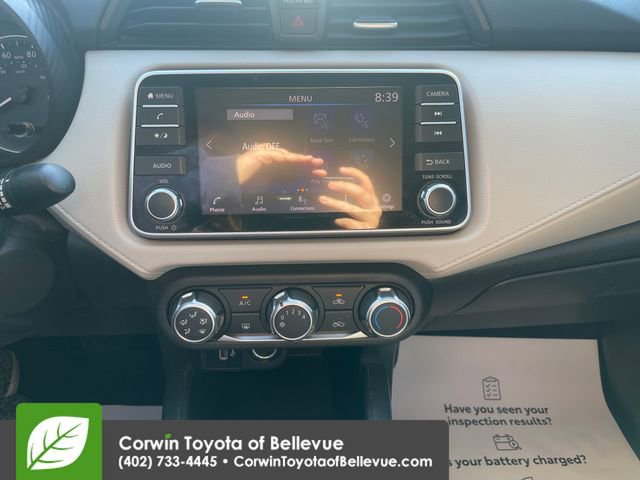 Used 2022 Nissan Versa SV FWD image 12