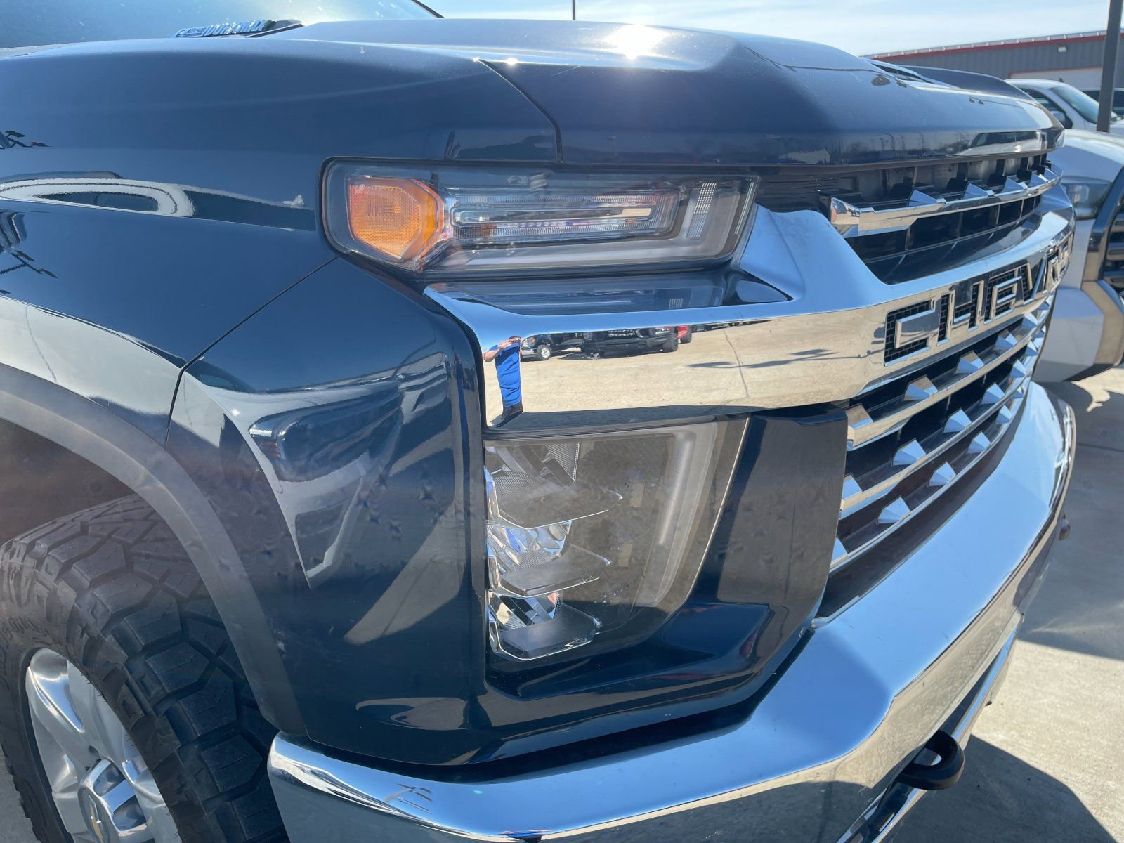 Used 2021 Chevrolet Silverado 2500 LTZ w/ LTZ Convenience Package image 8
