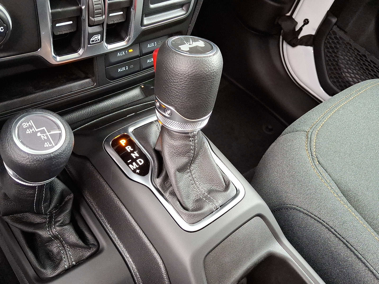 New 2025 Jeep Wrangler Unlimited Sport image 10