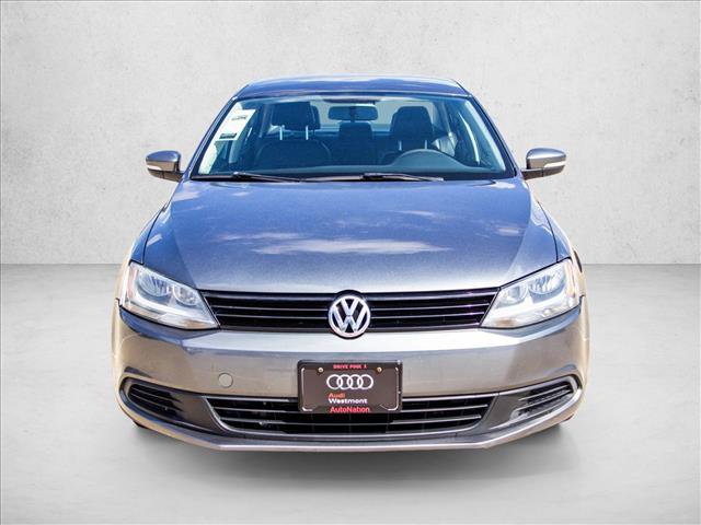 Used 2014 Volkswagen Jetta SE FWD image 2