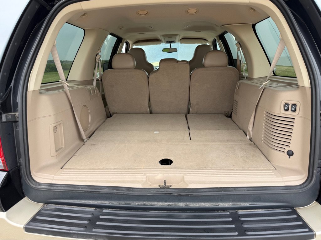Used 2005 Ford Expedition Eddie Bauer RWD image 19