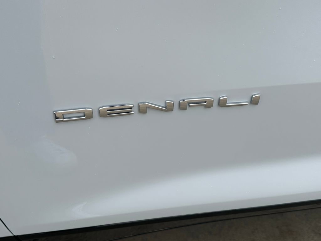 New 2026 GMC Acadia Denali Ultimate image 12