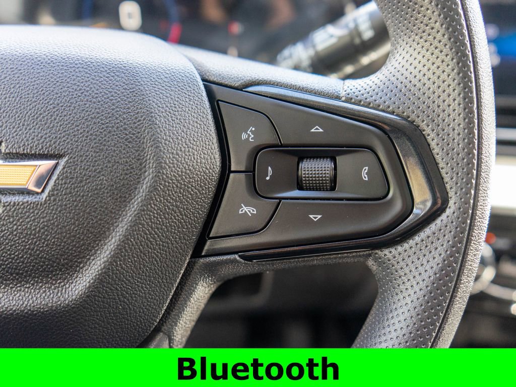 Used 2025 Chevrolet Trax LT FWD image 18