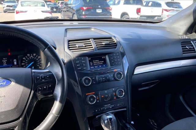Used 2019 Ford Explorer XLT AWD/4WD image 5