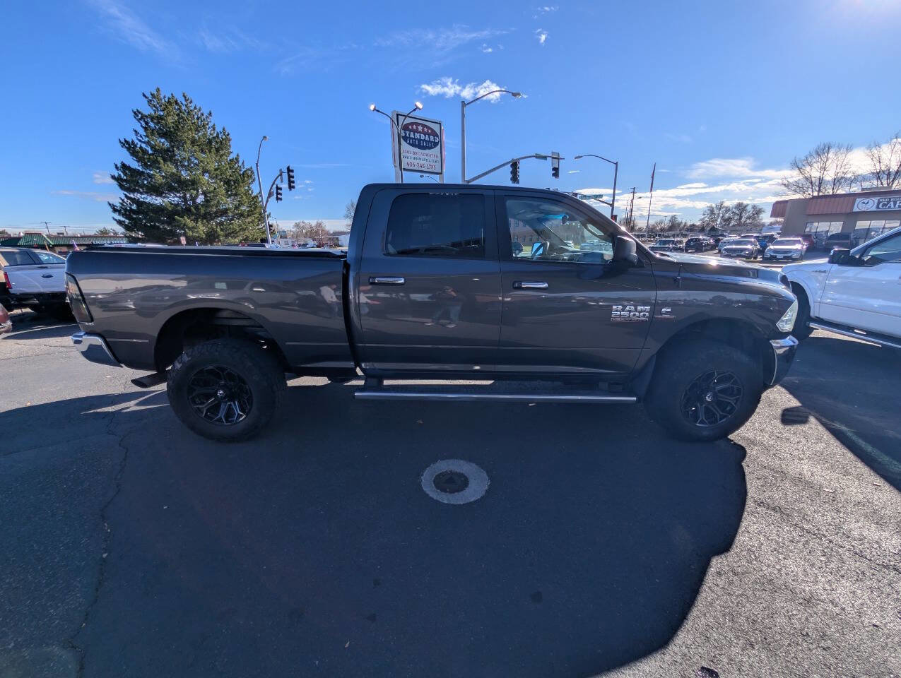 Used 2014 RAM 2500 SLT image 9