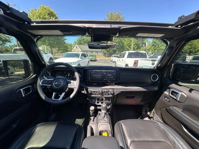 Used 2024 Jeep Wrangler High Altitude AWD/4WD image 2