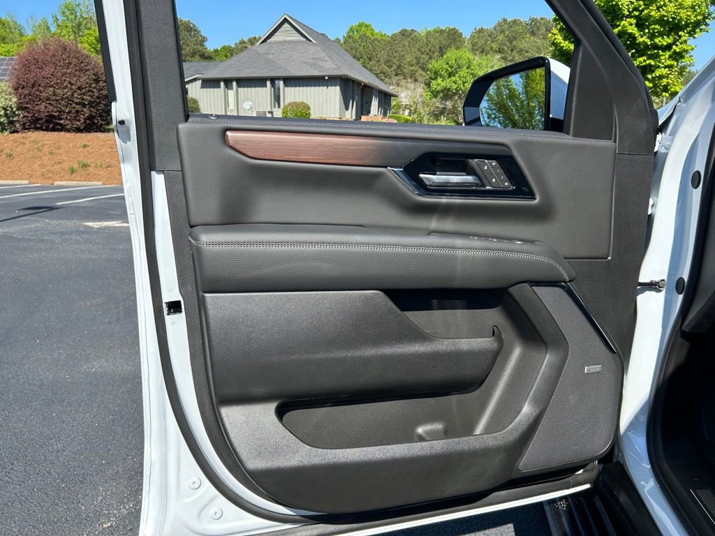 New 2026 GMC Yukon Denali w/ Sun & Power Step Package AWD/4WD image 58