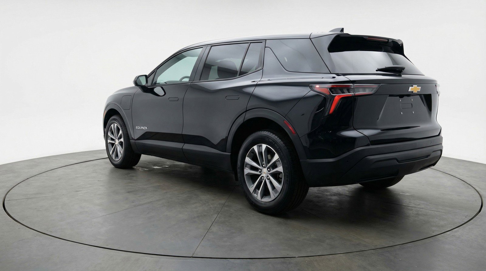 Used 2025 Chevrolet Equinox LT FWD image 6