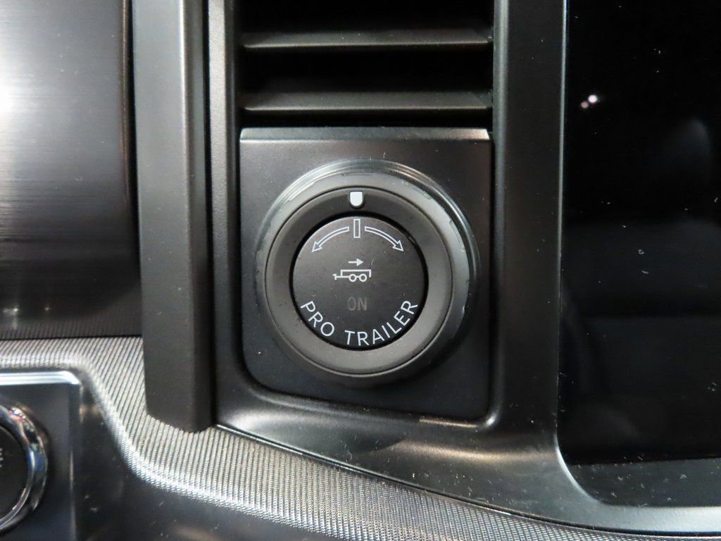 Used 2025 Ford F150 Lariat image 48