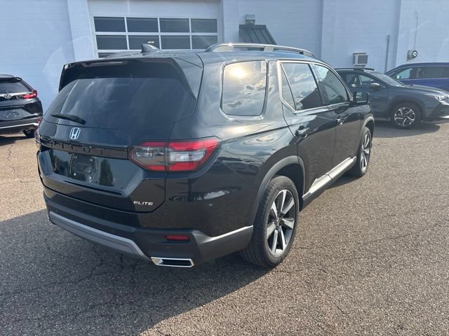 Used 2024 Honda Pilot Elite image 3