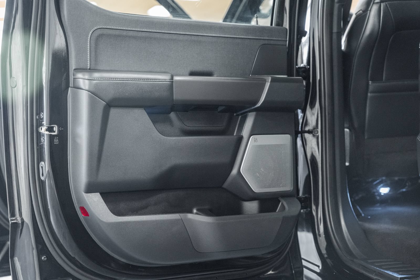 Certified 2024 Ford F150 Lariat w/ Equipment Group 502A High AWD/4WD image 41