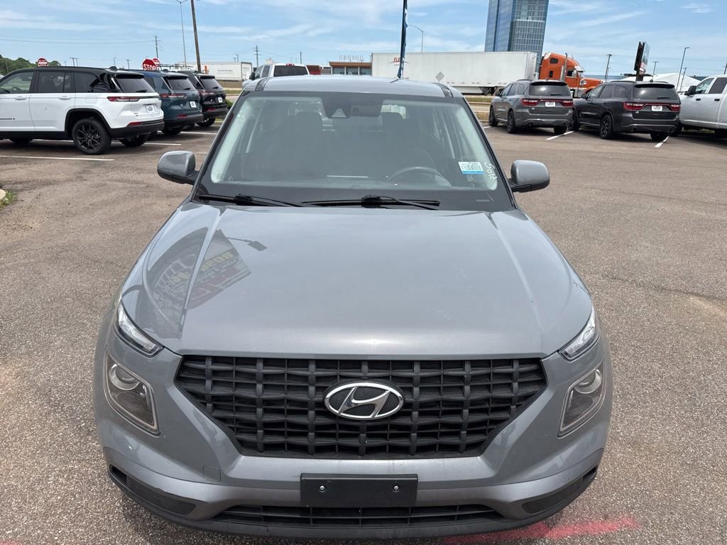 Used 2021 Hyundai Venue SE FWD image 11