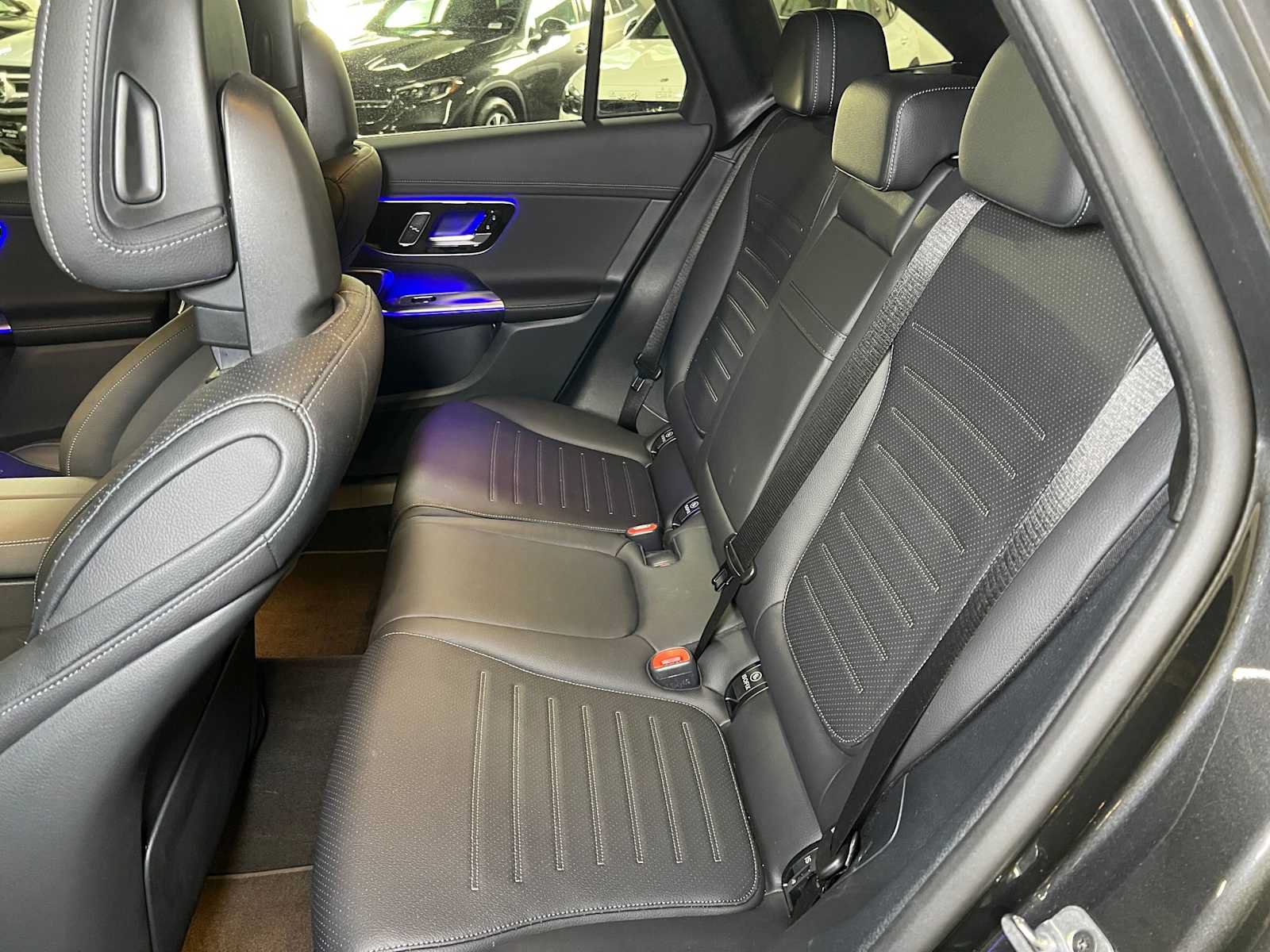 Used 2026 Mercedes-Benz GLC 300 4MATIC image 19