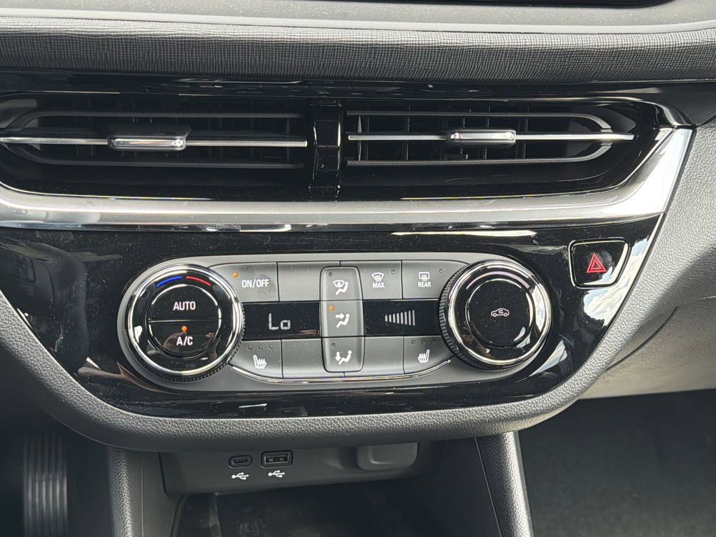 New 2026 Buick Envista Sport Touring image 6