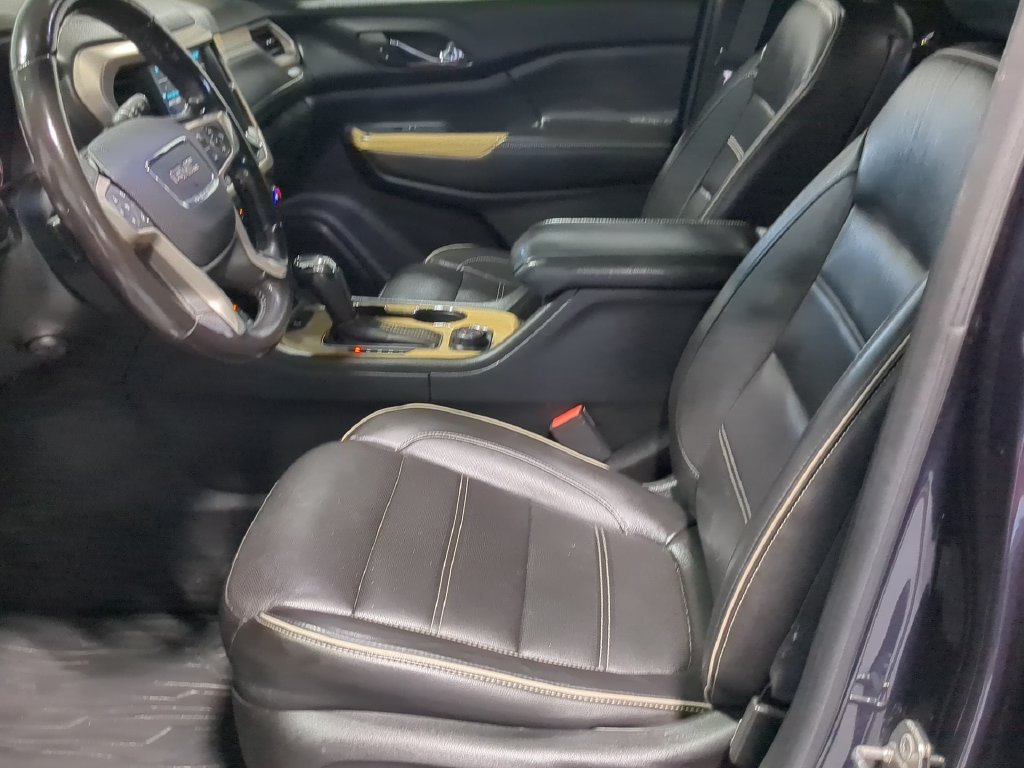 Used 2018 GMC Acadia Denali w/ Technology Package AWD/4WD image 20