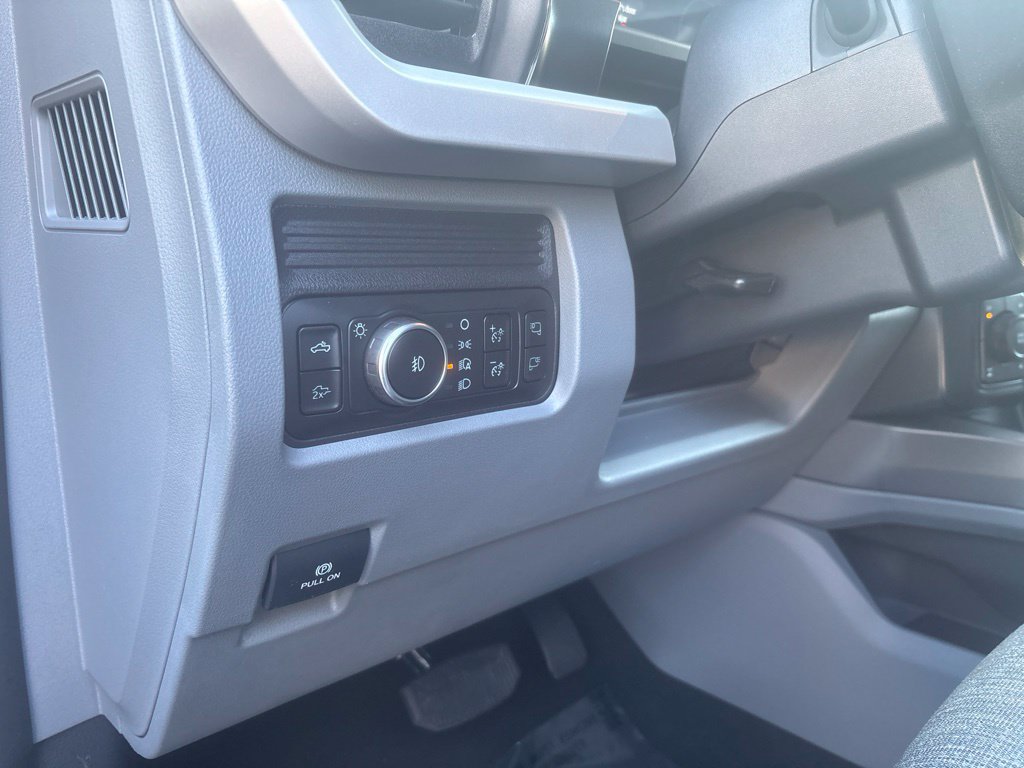 Certified 2026 Ford F250 XLT w/ XLT Premium Package AWD/4WD image 17