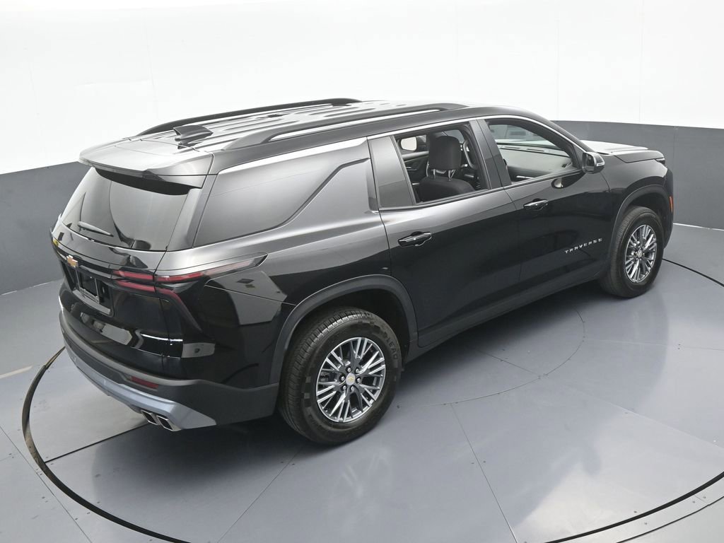 Used 2025 Chevrolet Traverse LT image 52