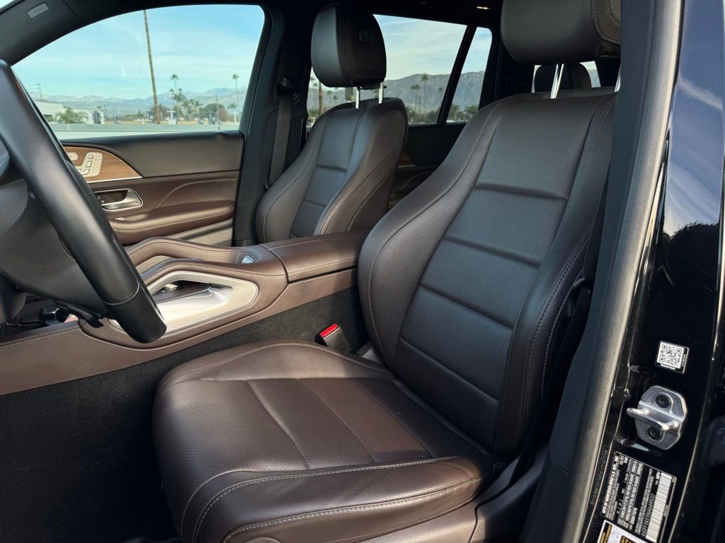 Used 2022 Mercedes-Benz GLS 450 4MATIC image 5