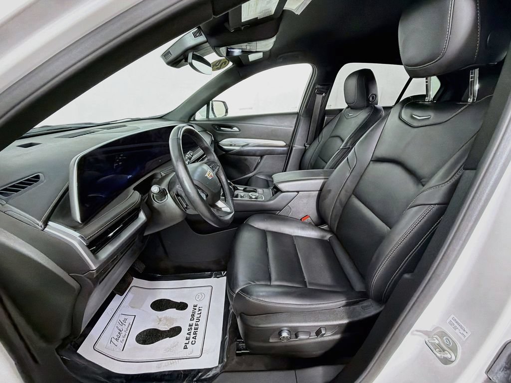 Used 2024 Cadillac XT4 Premium Luxury w/ Active Safety Package AWD/4WD image 21