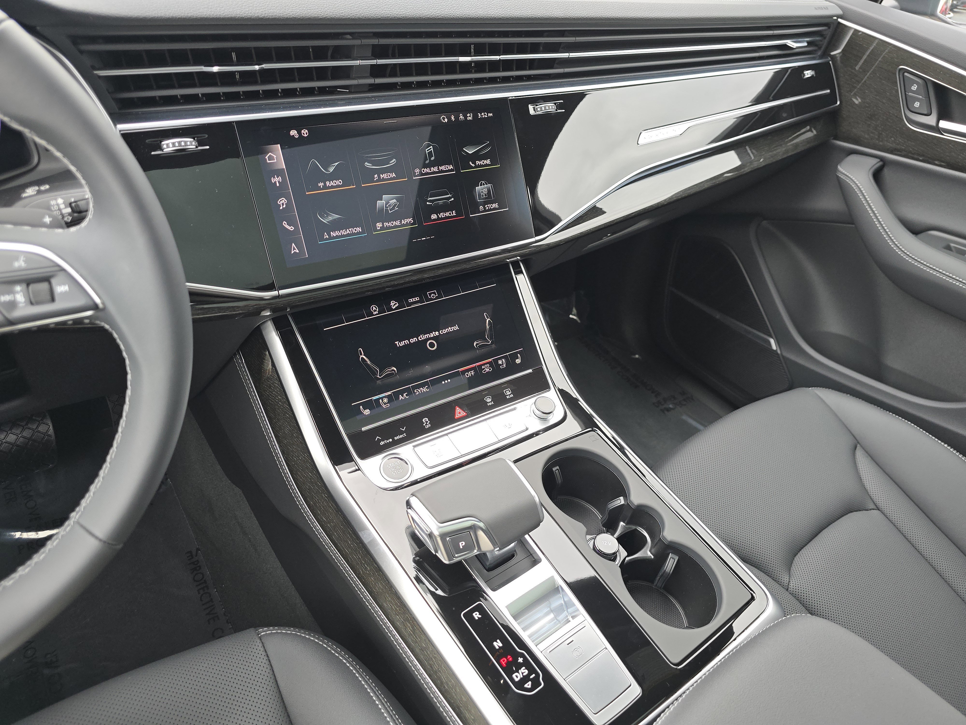 New 2025 Audi Q7 3.0T Premium Plus image 24