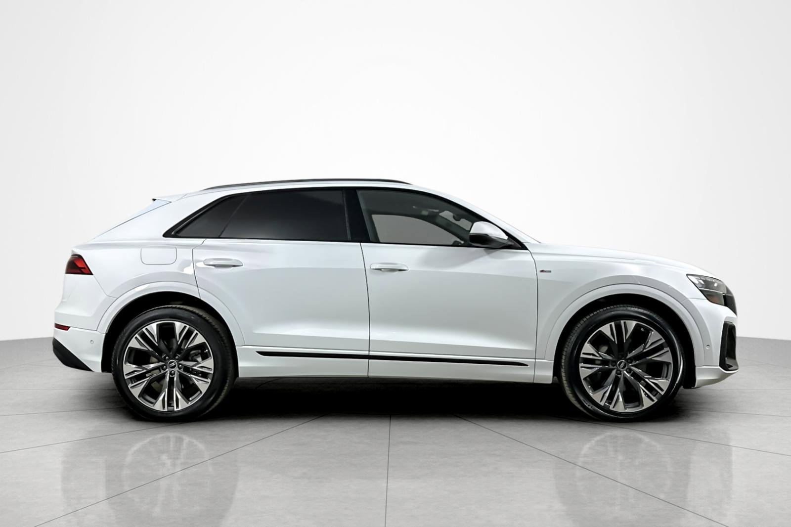New 2026 Audi Q8 Premium Plus AWD/4WD image 7
