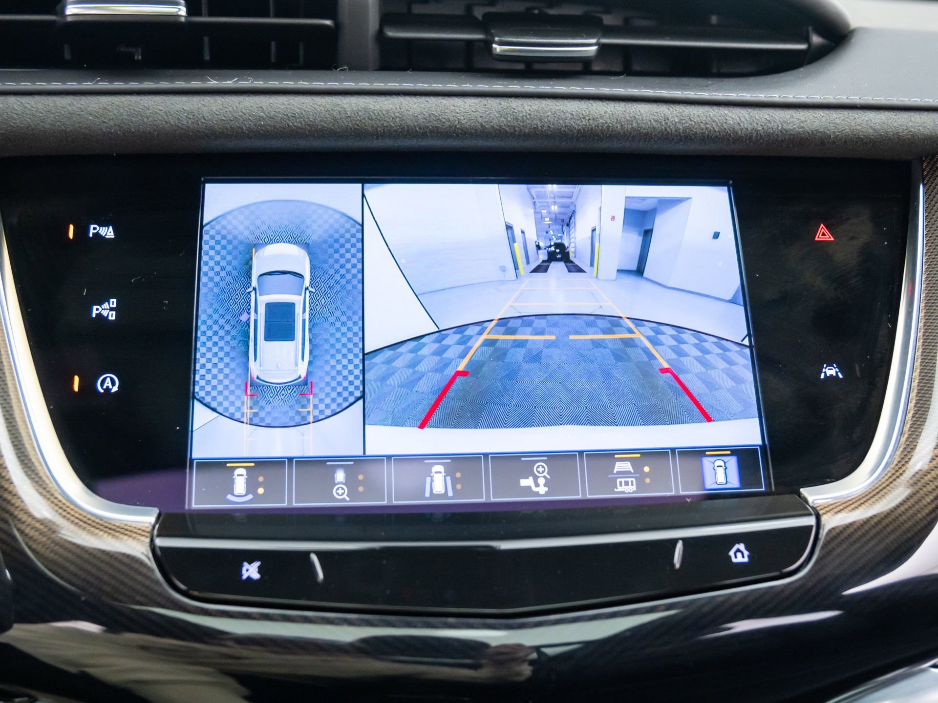 Certified 2024 Cadillac XT6 Premium Luxury w/ Platinum Package image 29