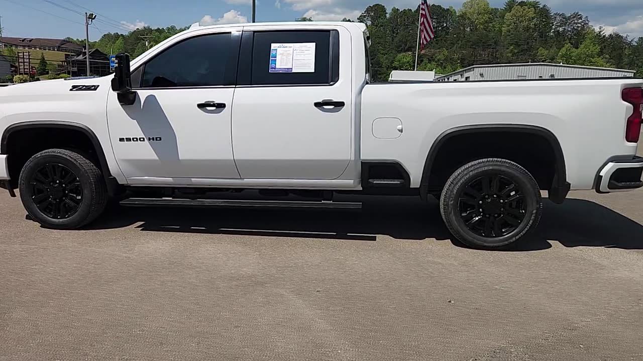 Used 2021 Chevrolet Silverado 2500 LTZ w/ LTZ Plus Package AWD/4WD image 4