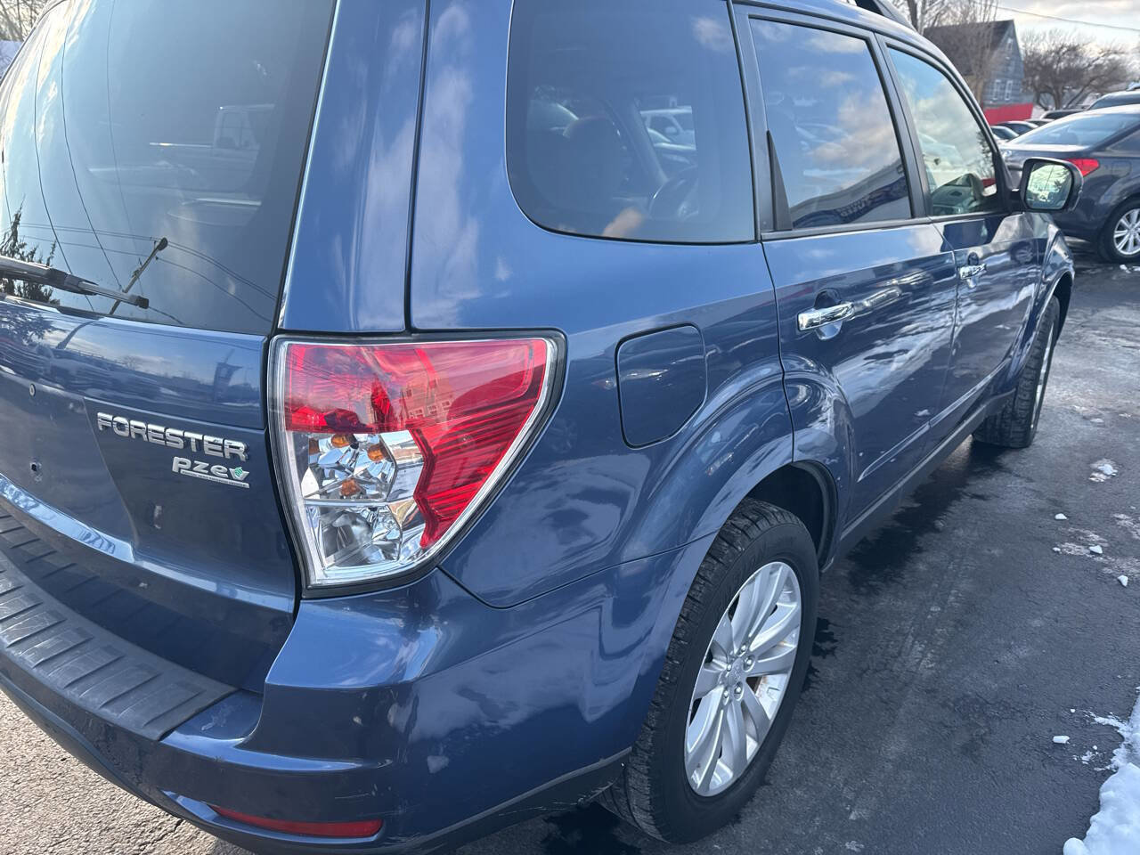 Used 2013 Subaru Forester 2.5X Premium image 28