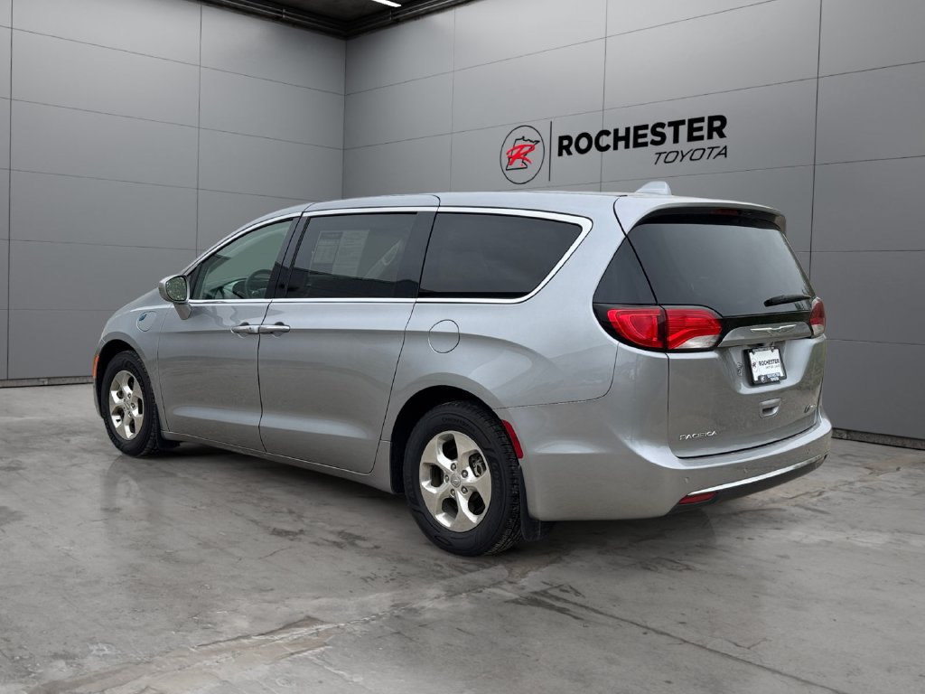 Used 2019 Chrysler Pacifica Touring Plus FWD image 3
