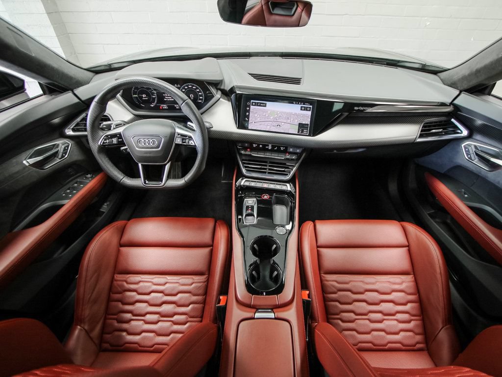 Used 2024 Audi e-tron GT Prestige AWD/4WD image 13