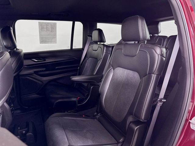 Used 2025 Jeep Grand Cherokee L Altitude image 24