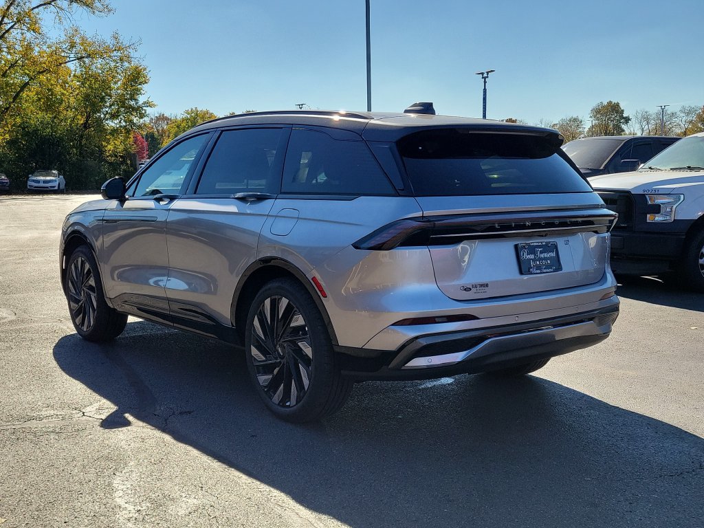 New 2026 Lincoln Nautilus Reserve AWD/4WD image 6