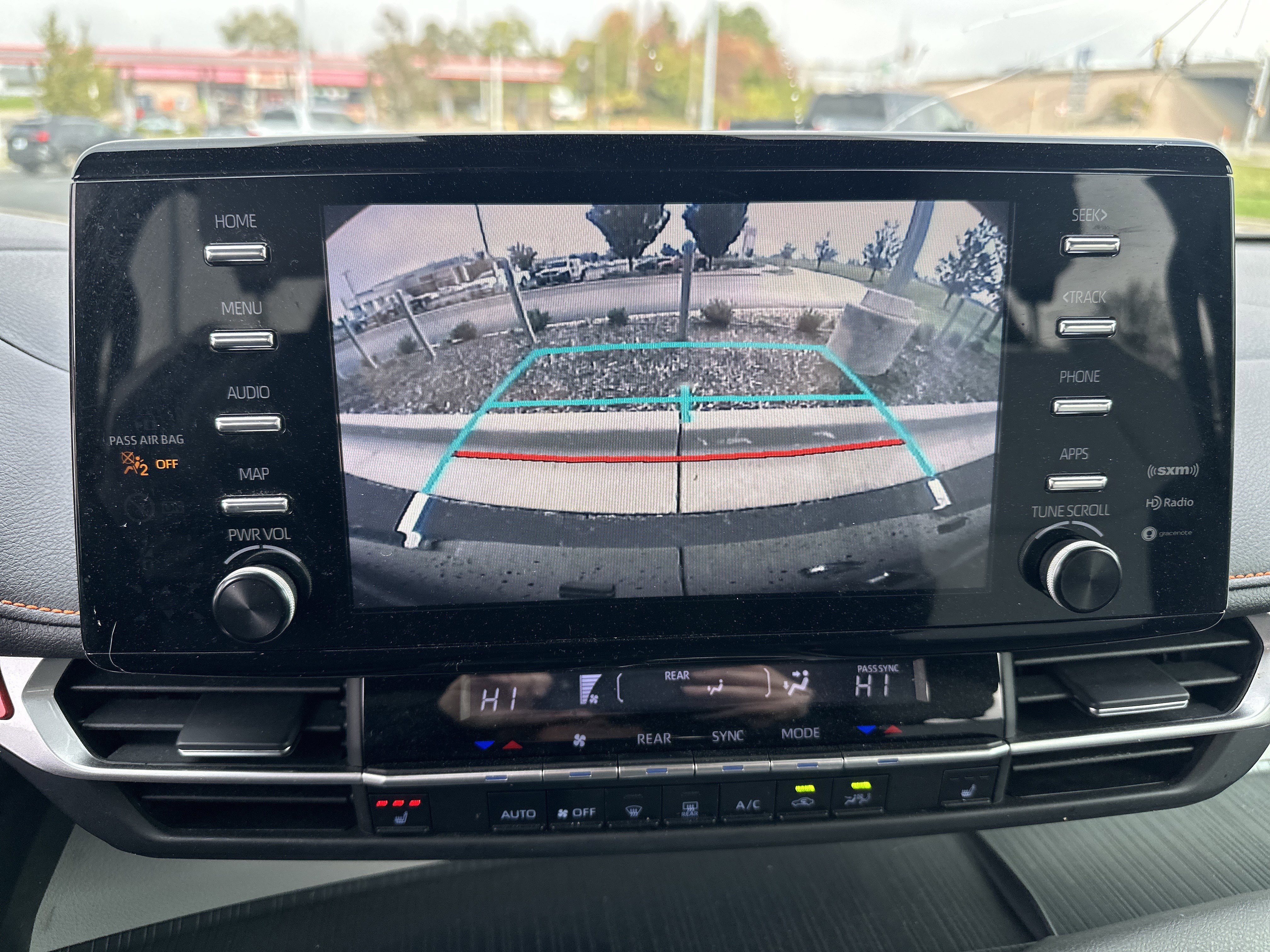 Certified 2023 Toyota Sienna XSE image 24