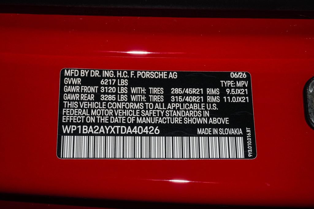 New 2026 Porsche Cayenne Coupe AWD/4WD image 30